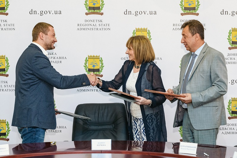ПРООН підписала меморандуми про співпрацю з новим керівництвом Донецької і Луганської обласних державних адміністрацій