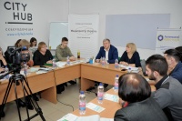 У Сєвєродонецьку обговорювали питання ВІЛ/СНІД та туберкульозу на Луганщині